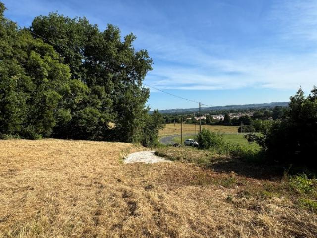 Terrain vente à Estillac