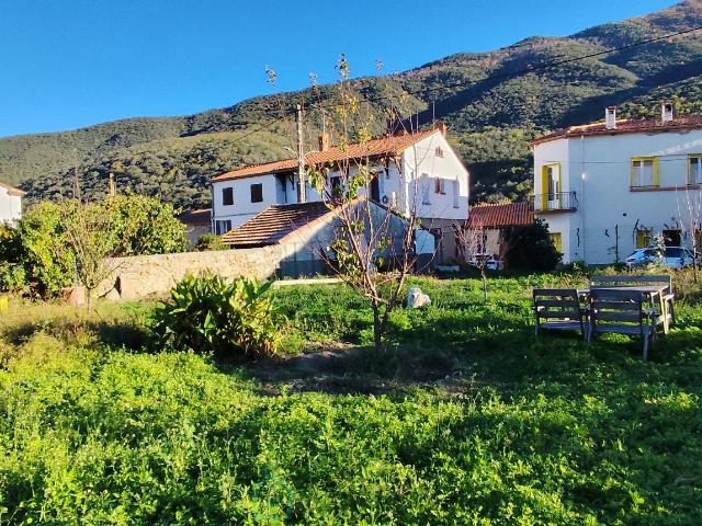 Terrain vente à Prades, Estoher