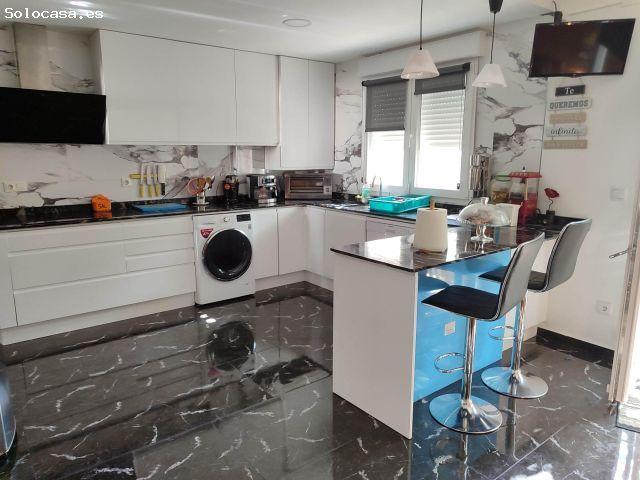 Casa en venta en Almansa, Castilla-La Mancha