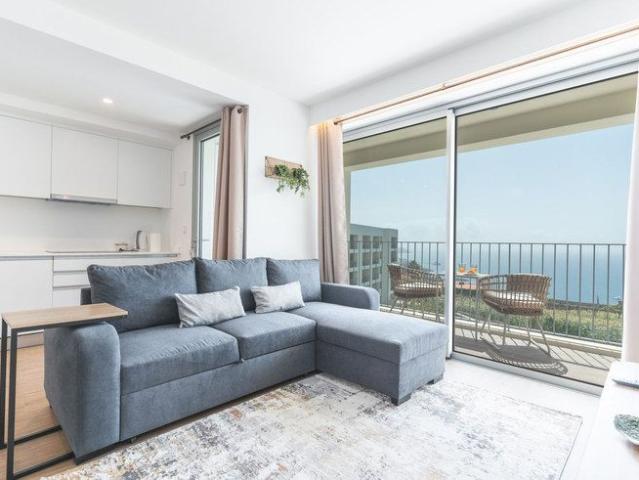Apartamento alugar em Serrado do Mar, Câmara De Lobos
