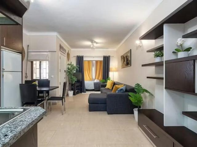 Apartamento alugar em Encosta do Sol, Amadora