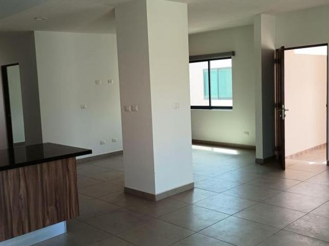 ¡Estrena dúplex en planta alta con alberca y GRAN descuento en La Vista Residencial, QUERETARO!