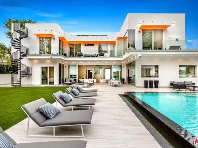 House for rent in North Hollywood, Encino Neighborhood Council District