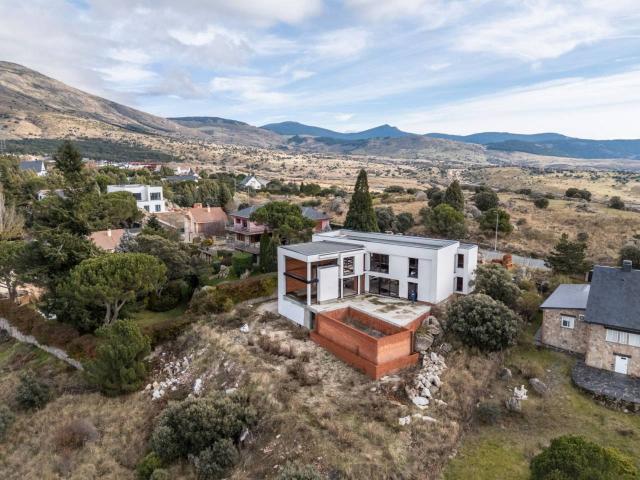 Chalet en venta en Los Ángeles de San Rafael, El Espinar