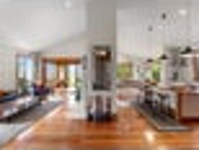House for sale in Awhitu