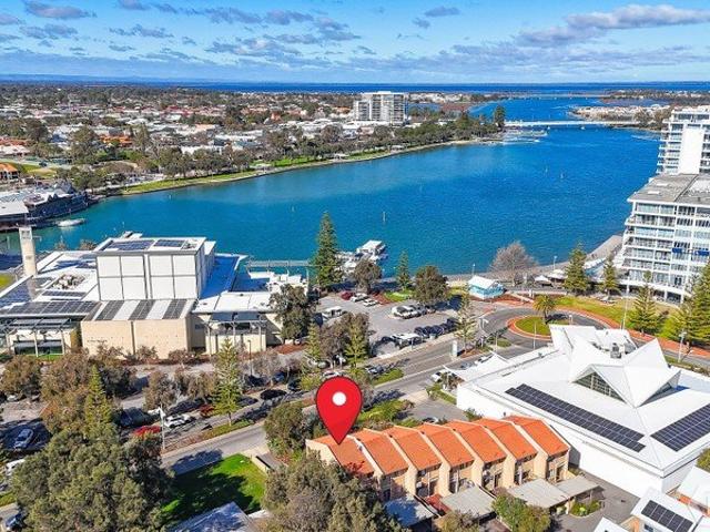 Townhouse for sale in Parklands, Western Australia