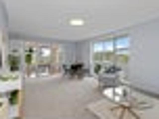 Apartment for sale in Chaslands, Canterbury