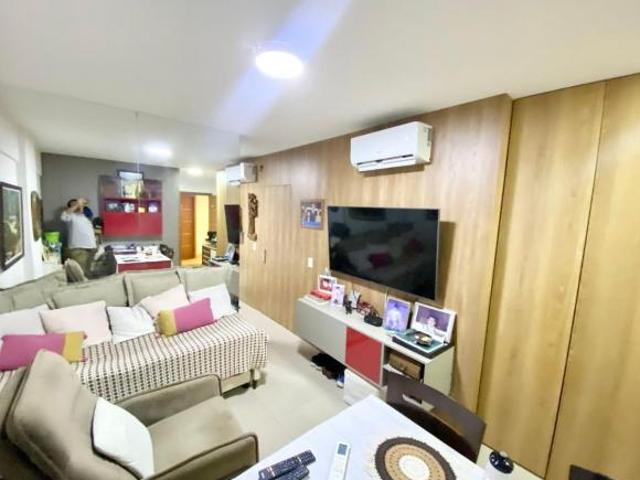 Apartamento venda em Região Geográfica Imediata do Distrito Federal, Região Integrada de Desenvolvimento do Distrito Federal e Entorno