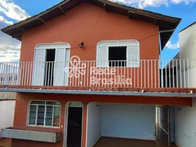 Casa venda em Região Geográfica Imediata do Distrito Federal, Região Integrada de Desenvolvimento do Distrito Federal e Entorno