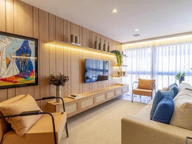 Apartamento venda em Região Geográfica Imediata do Distrito Federal, Região Integrada de Desenvolvimento do Distrito Federal e Entorno
