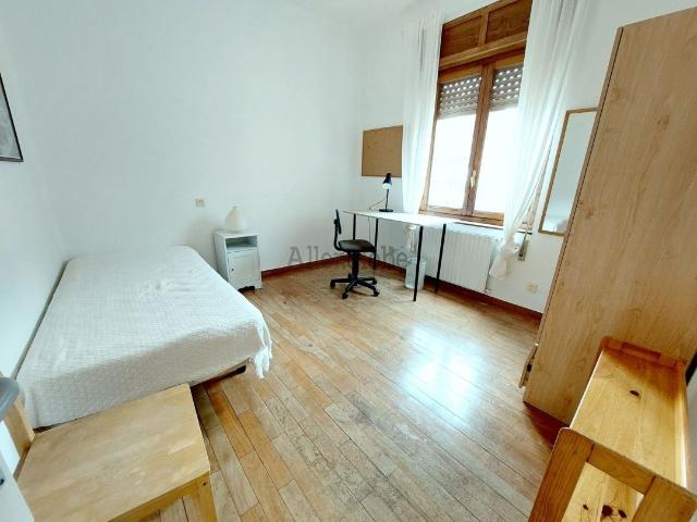 Apartamento en alquiler en Centro y casco histórico, Oviedo