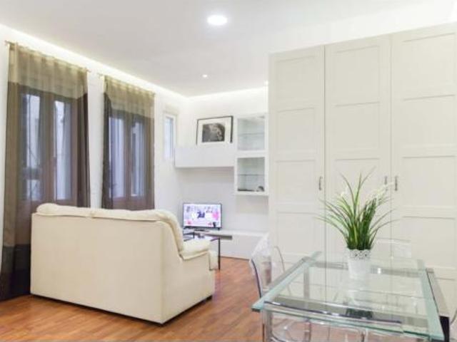 Estudio en alquiler en Universidad, Madrid
