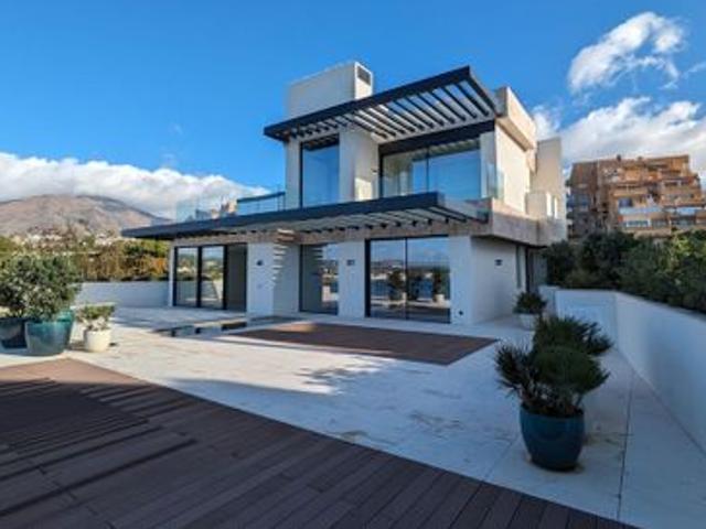 Estudio en venta en Estepona Estudio en venta en Estepona