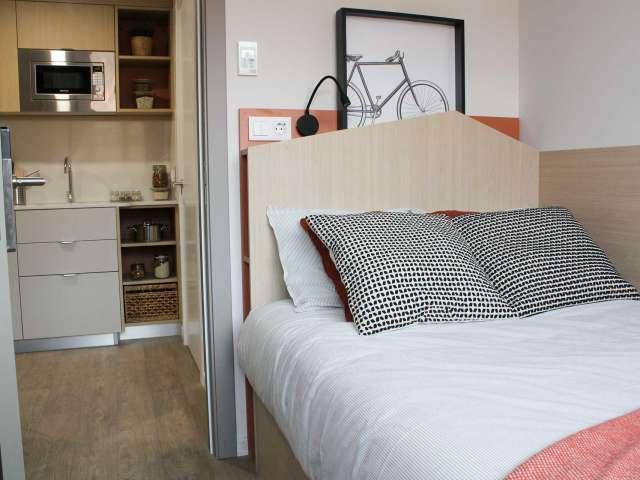 Habitación en alquiler en Milagrosa-Arrosadia, Iruñerria