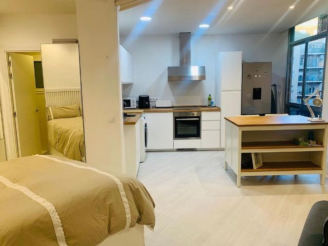 Estudio en alquiler en Barcelona, Sant Gervasi - Galvany