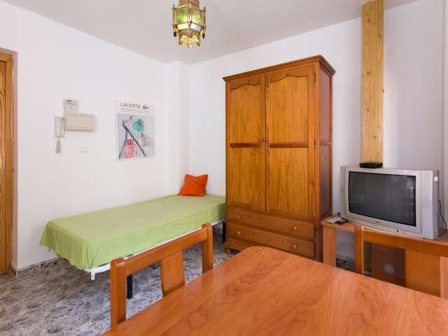 Estudio en alquiler en Granada, Centro - Sagrario
