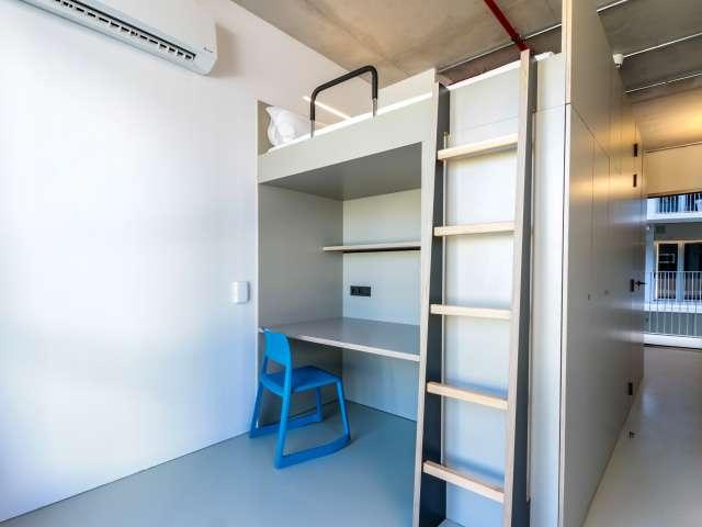 Estudio en alquiler en Sant Adrià De Besòs, Sant Joan Baptista