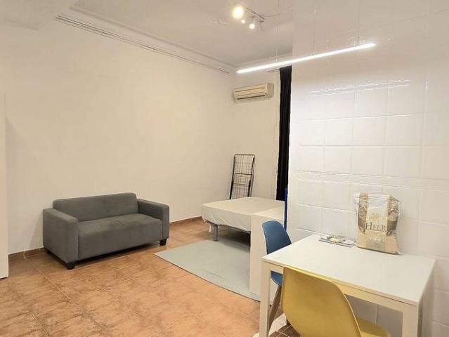 Estudio en alquiler en Ciutat Vella, Barcelonès