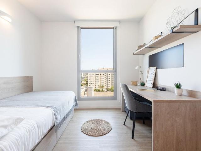 Estudio en alquiler en La Mina - districte 6, Barcelonès