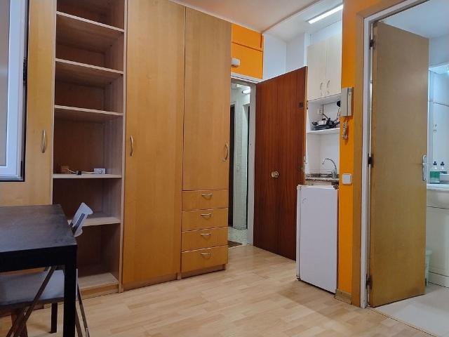 Estudio en alquiler en Gràcia, Barcelonès
