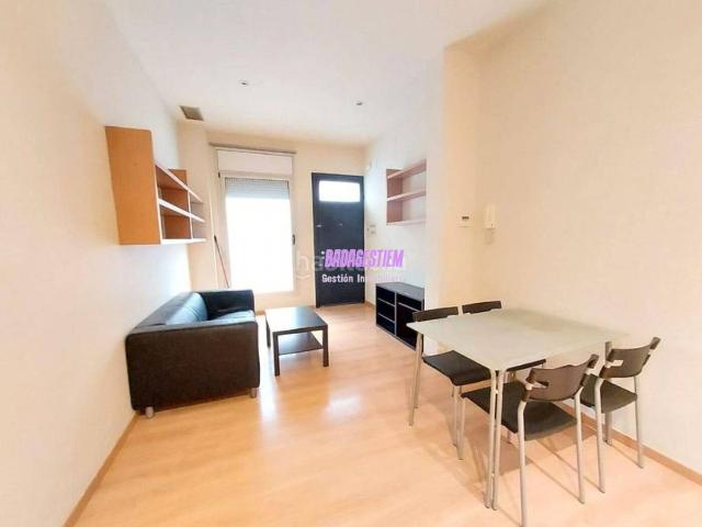 Estudio en alquiler en Districte 1, Barcelonès