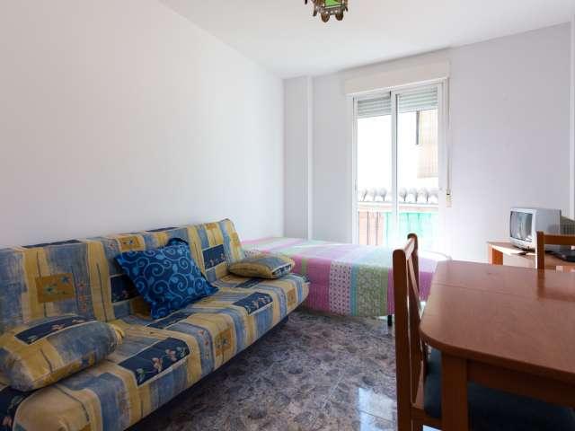 Estudio en alquiler en Centro, Comarca de la Vega de Granada