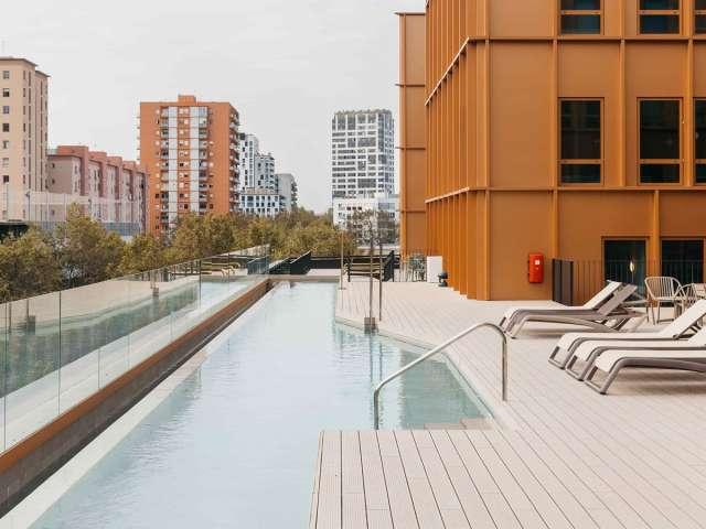 Estudio en alquiler en Sant Martí, Barcelonès