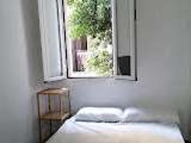 Estudio en alquiler en Barcelona, el Raval