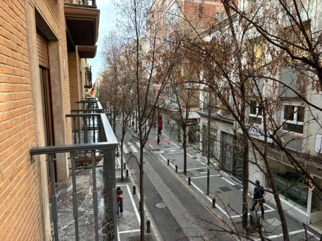 Estudio en alquiler en Granada, Centro - Sagrario