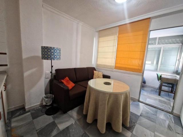Estudio en alquiler en Granada, San Ildefonso