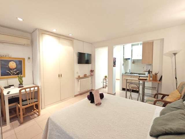 Estudio en alquiler en Medina-sidonia, Madrid