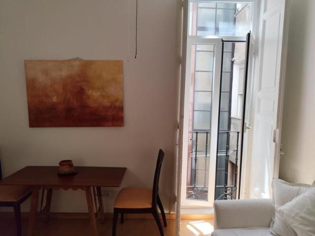 Estudio en alquiler en Madrid, Cortes