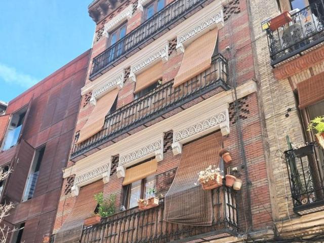 Estudio en alquiler en Madrid, Universidad