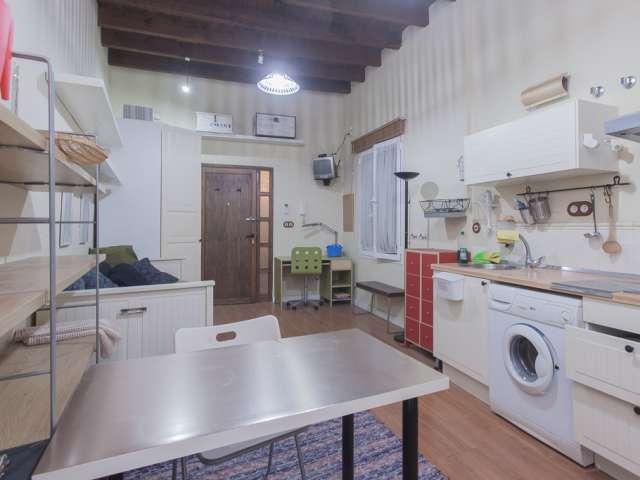 Estudio en alquiler en Casco Antiguo, Sevilla