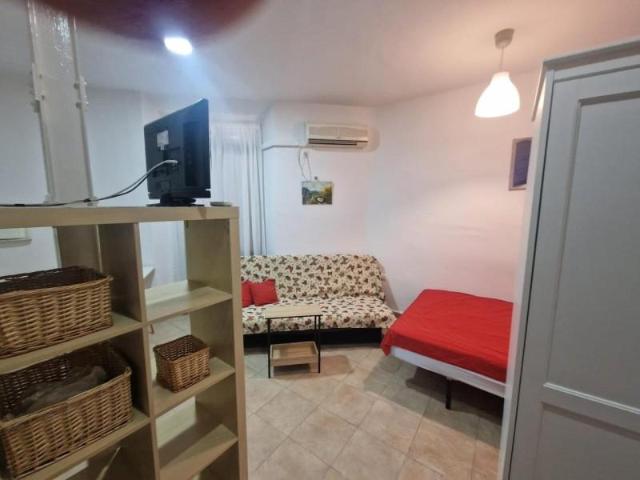 Estudio en alquiler en Sevilla, Encarnación-Regina