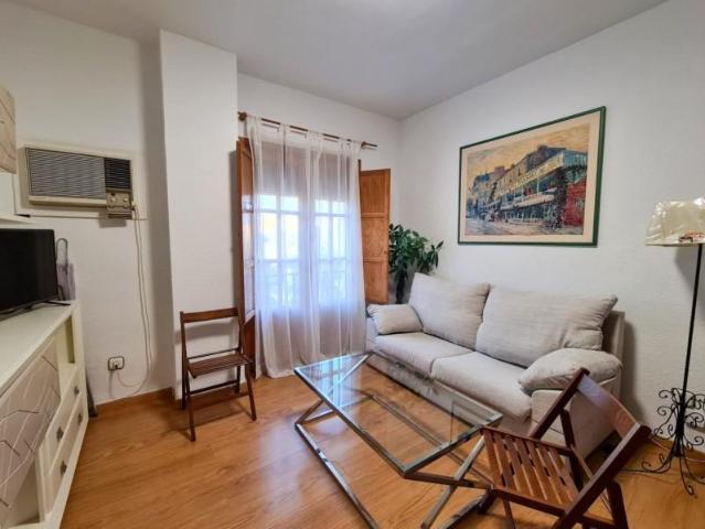 Estudio en alquiler en Sevilla, San Gil