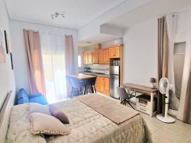 Estudio en alquiler en Torrevieja