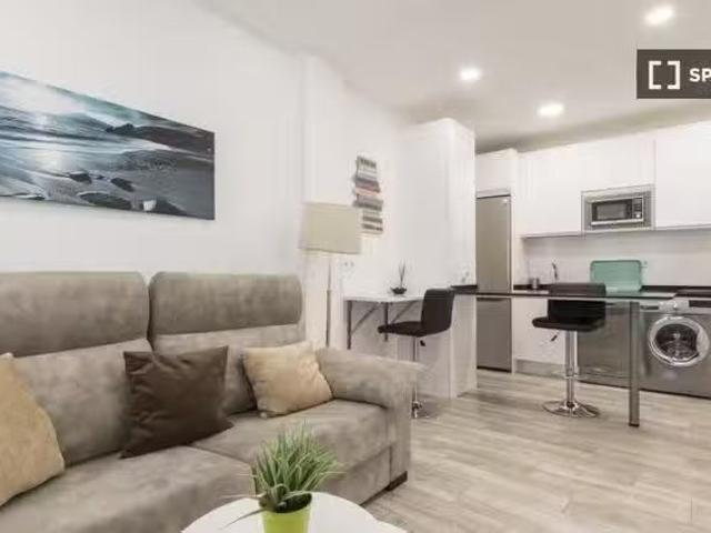 Apartamento en alquiler en Fuencarral - El Pardo, Madrid