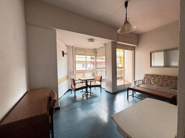 Estudio en venta en Casco Antiguo - Santa Cruz - Ayuntamiento, l'Alacantí