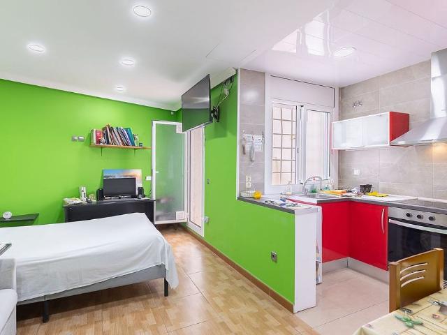 Estudio en venta en Fondo, Barcelonès