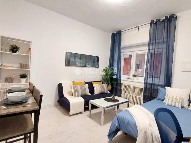 Estudio en venta en Madrid, Cortes