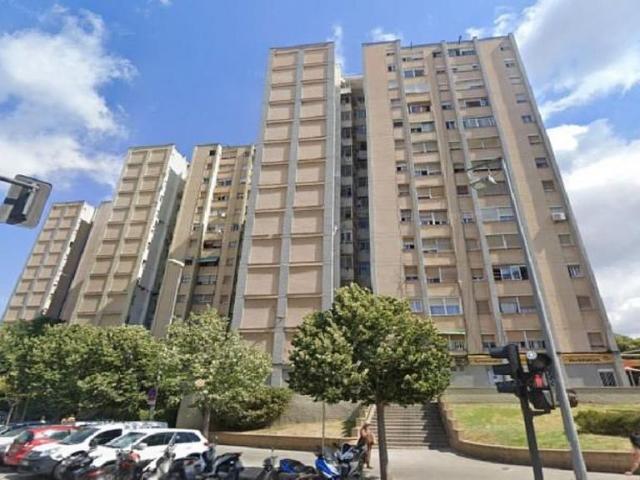 Estudio en venta en Cornellà De Llobregat