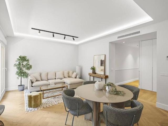 Estudio en venta en Cortes, Madrid