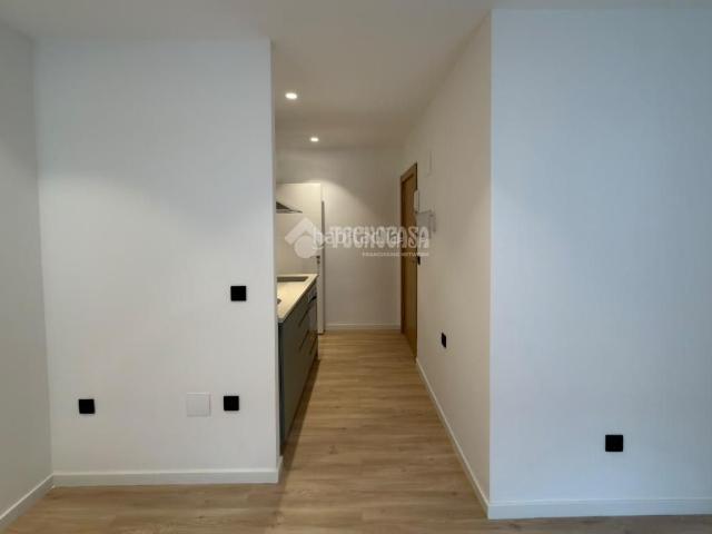 Estudio en venta en Cortes, Madrid