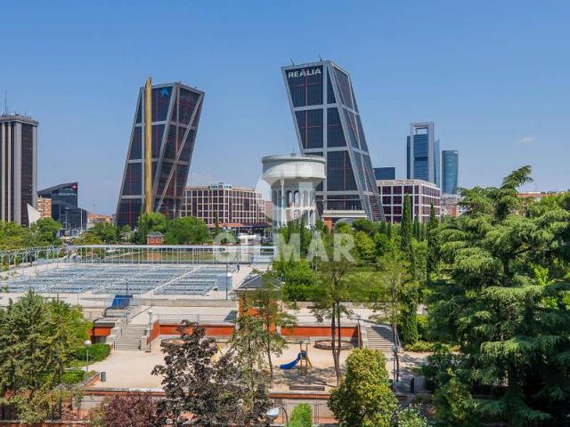 Estudio en venta en Madrid, Cortes
