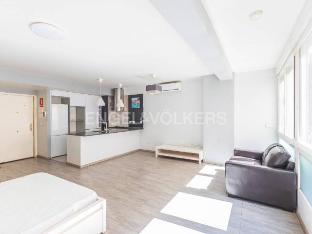 Estudio en venta en Madrid, Cortes