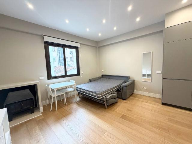 Estudio en venta en Centro, Madrid