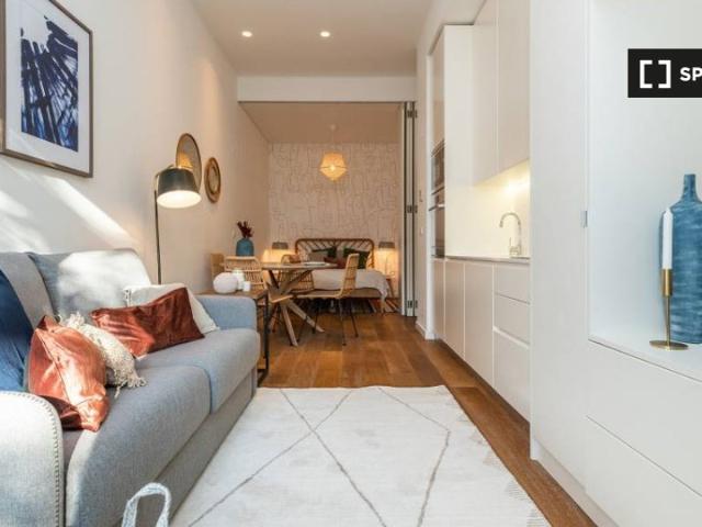 Estúdio alugar em Santo António, Lisboa