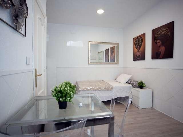 Estudio en alquiler en Madrid, Villaverde Alto, Casco Histórico de Villaverde