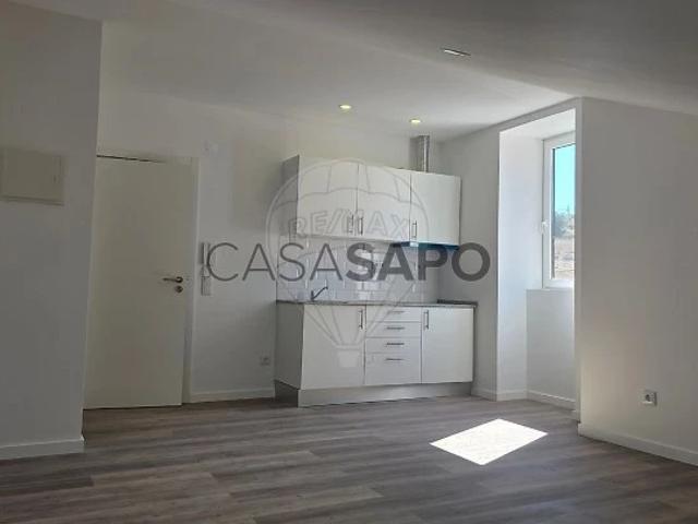 Apartamento alugar em Casal da Carregueira, Belas
